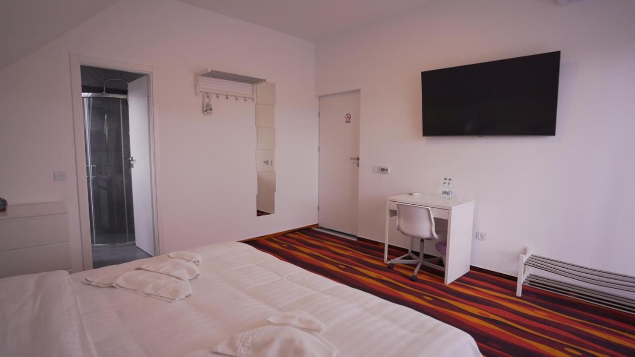 Vivo House Bed & Breakfast Târgu-Mureş Eksteriør bilde